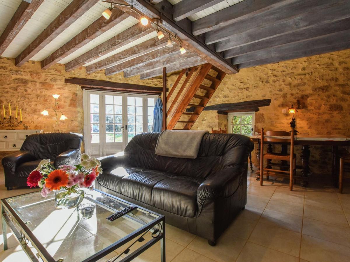 Cosy Holiday Home In Lantheuil With Garden Villefranche-du-Périgord Eksteriør billede