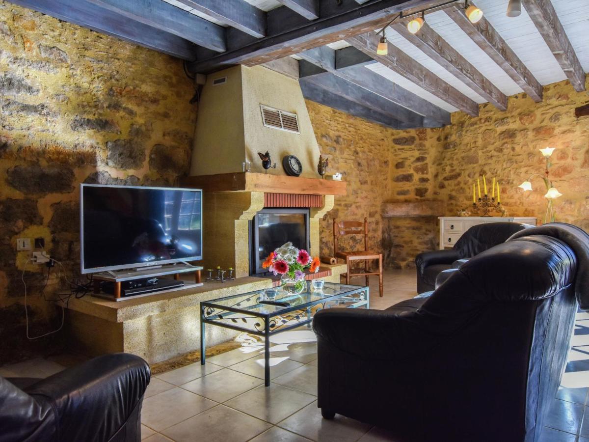 Cosy Holiday Home In Lantheuil With Garden Villefranche-du-Périgord Eksteriør billede