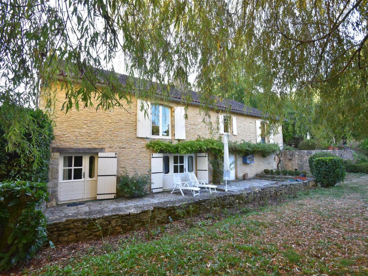 Cosy Holiday Home In Lantheuil With Garden Villefranche-du-Périgord Eksteriør billede