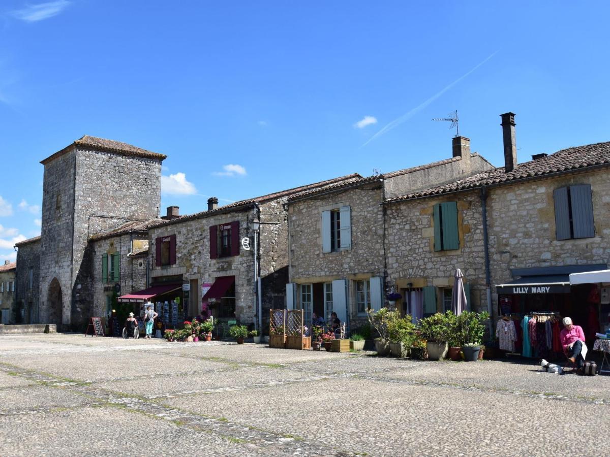 Cosy Holiday Home In Lantheuil With Garden Villefranche-du-Périgord Eksteriør billede