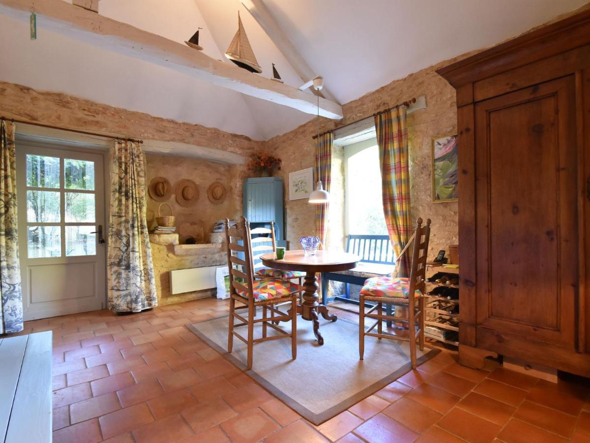 Cosy Holiday Home In Lantheuil With Garden Villefranche-du-Périgord Eksteriør billede