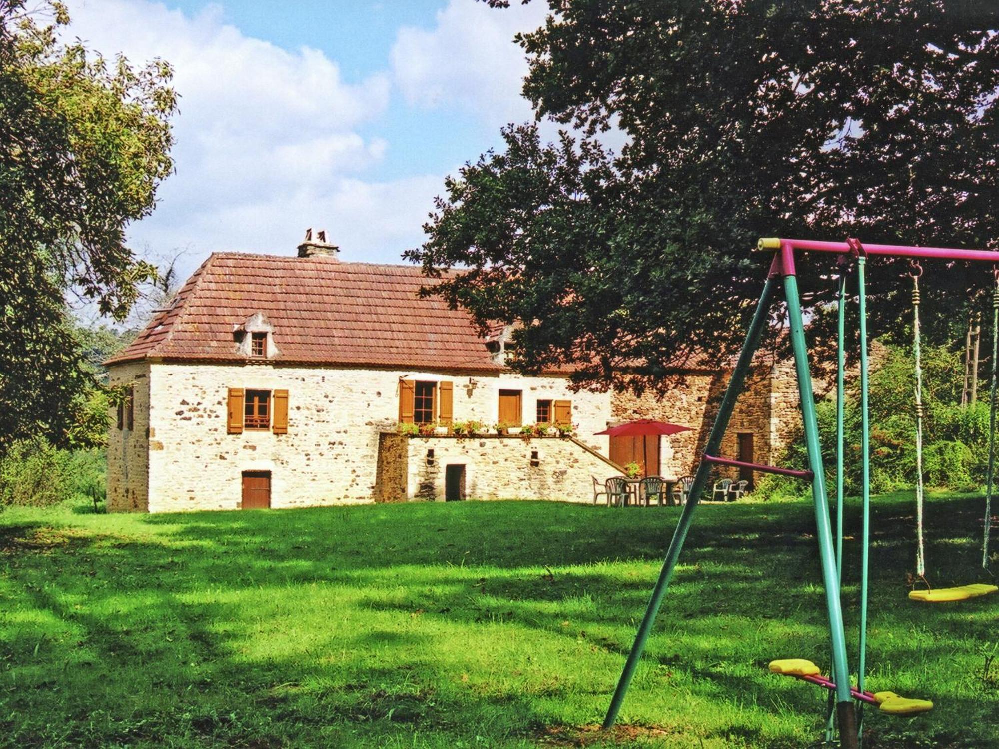 Cosy Holiday Home In Lantheuil With Garden Villefranche-du-Périgord Eksteriør billede