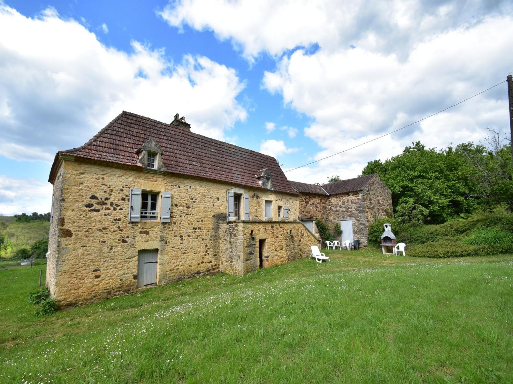 Cosy Holiday Home In Lantheuil With Garden Villefranche-du-Périgord Eksteriør billede