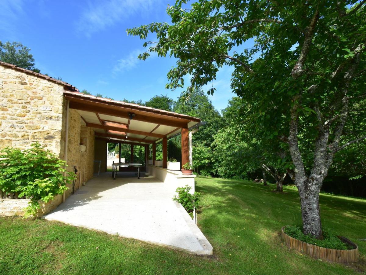 Cosy Holiday Home In Lantheuil With Garden Villefranche-du-Périgord Eksteriør billede