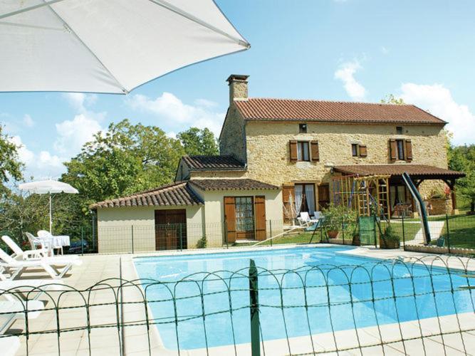 Cosy Holiday Home In Lantheuil With Garden Villefranche-du-Périgord Eksteriør billede